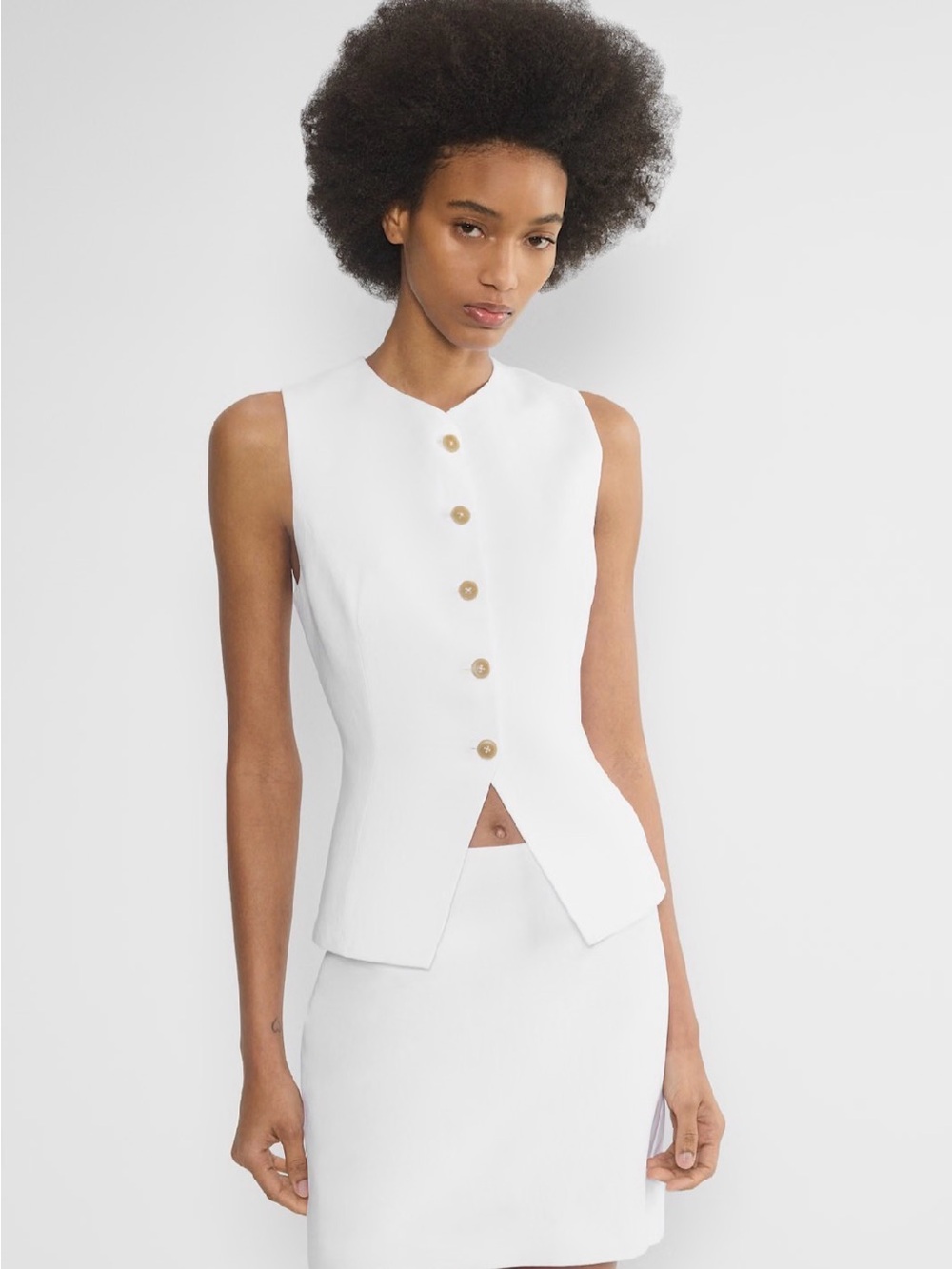 NWT Aritzia Regal Linen Vest